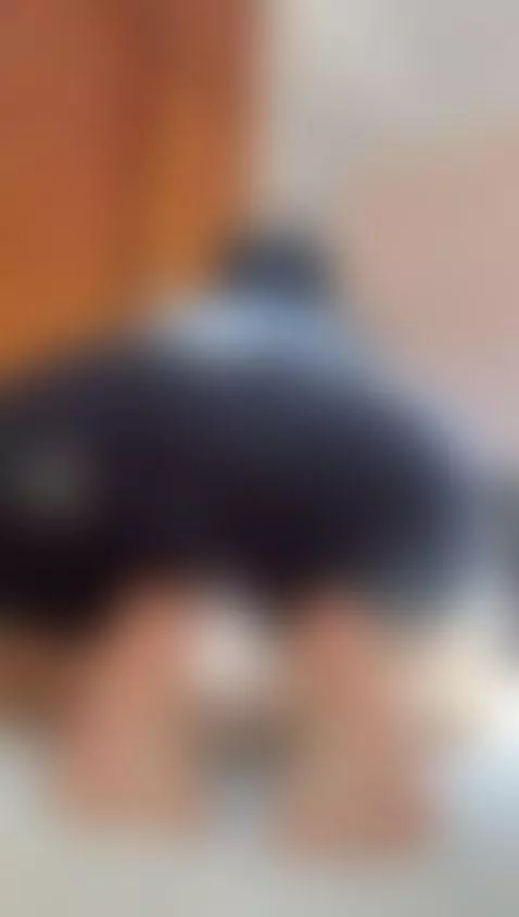 This kitty is purring for you. Come make it roar. 😻💦 by jasmineof