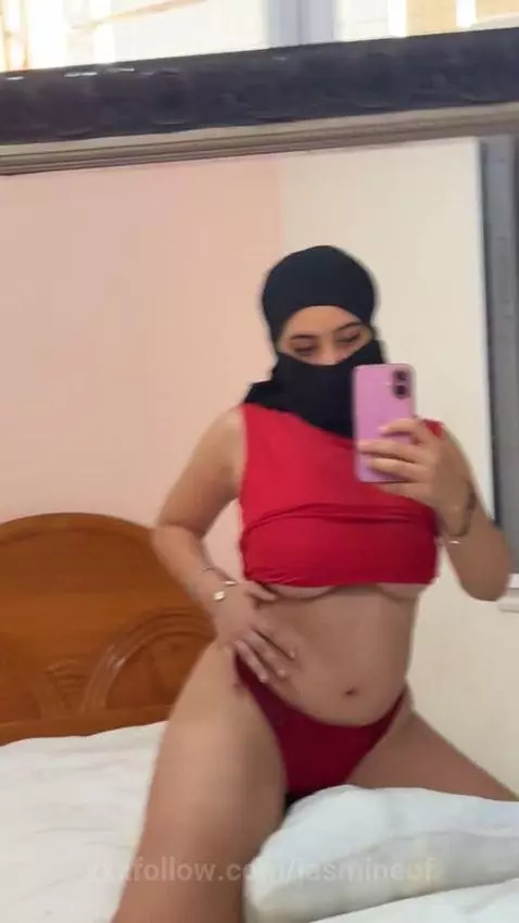 hi! i am jasmine. subscribe to my free onlyfans: https://onl... by jasmineof