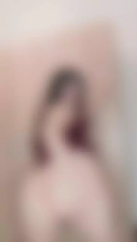 Mira lo que tengo por aqui para ti🍑😈💦 by nicollewebcam