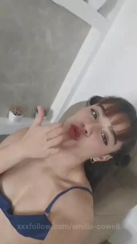 Hello loves, kisses for you💋 by emilia-cowell