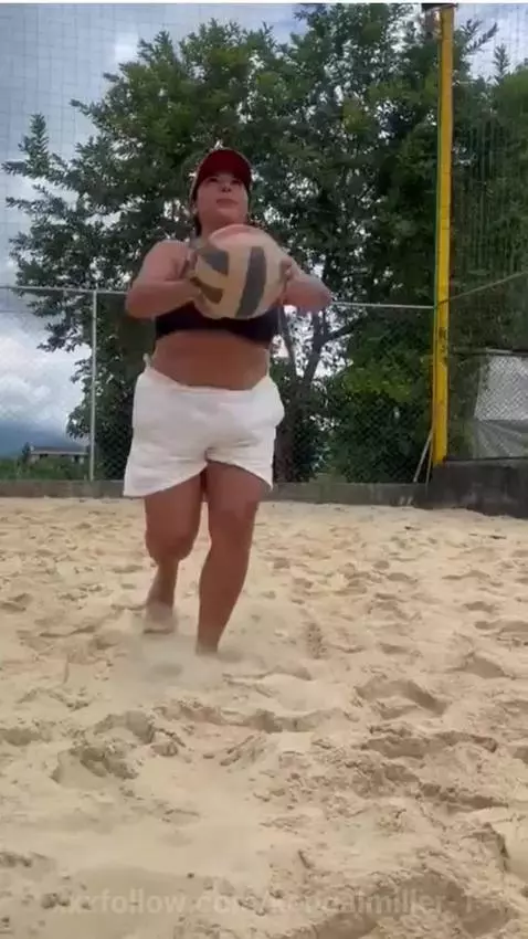 We play on the beach ... but I want to play with you.🔥😍 by kendalmiller-1