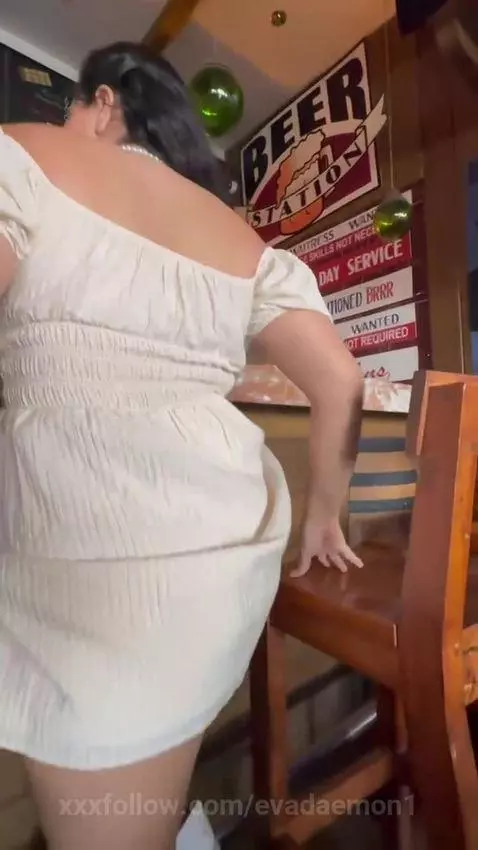 Didn't have panties, do you think someone else could see my ... by evadaemon1