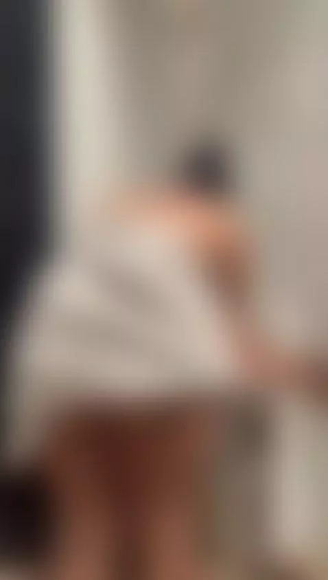 Oops someone grabbed my towel 🤭😂 by evadaemon1