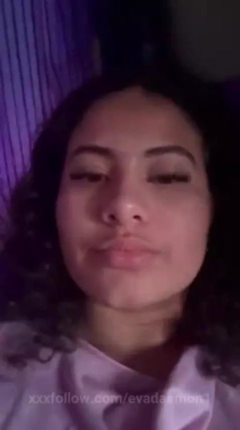 Shall we travel together tonight? 🔥 by evadaemon1