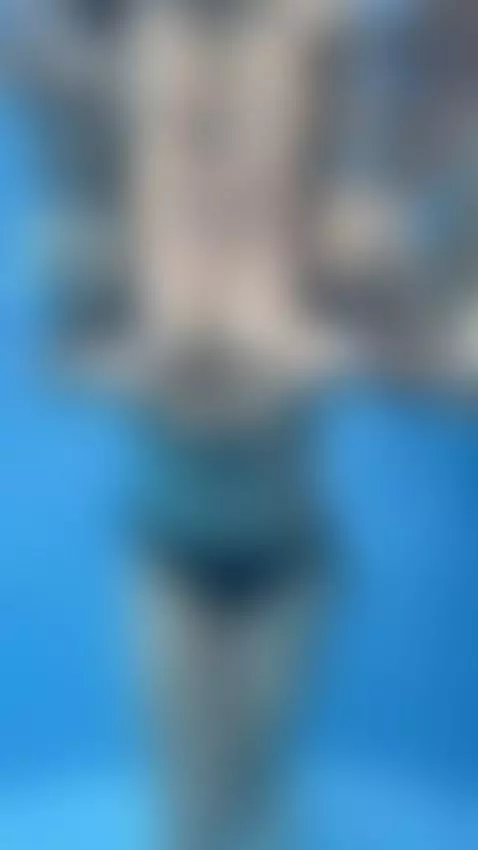 lo harias bajo el agua? by amypalmmer1