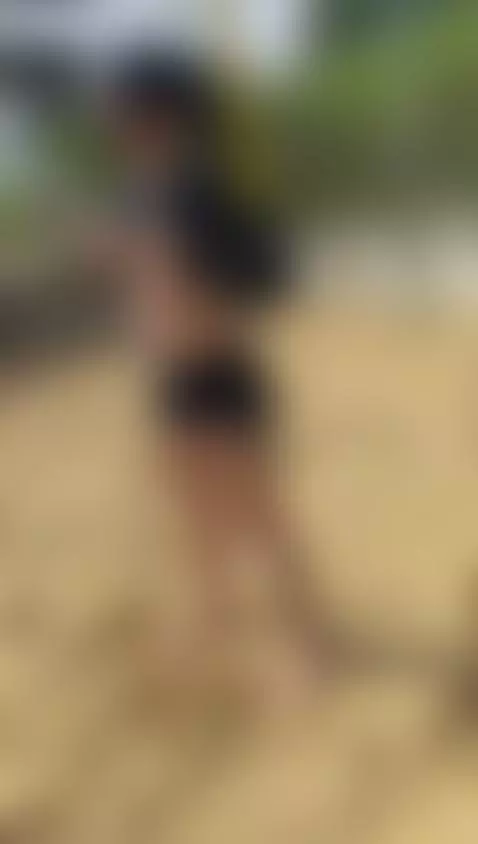 a jugar con amigas, te unes? by amypalmmer1