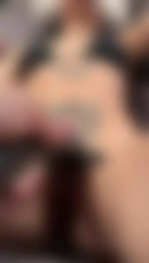 This bitch covers everything that sticks to her big cunt 🤤💦🔥 by amypalmmer1