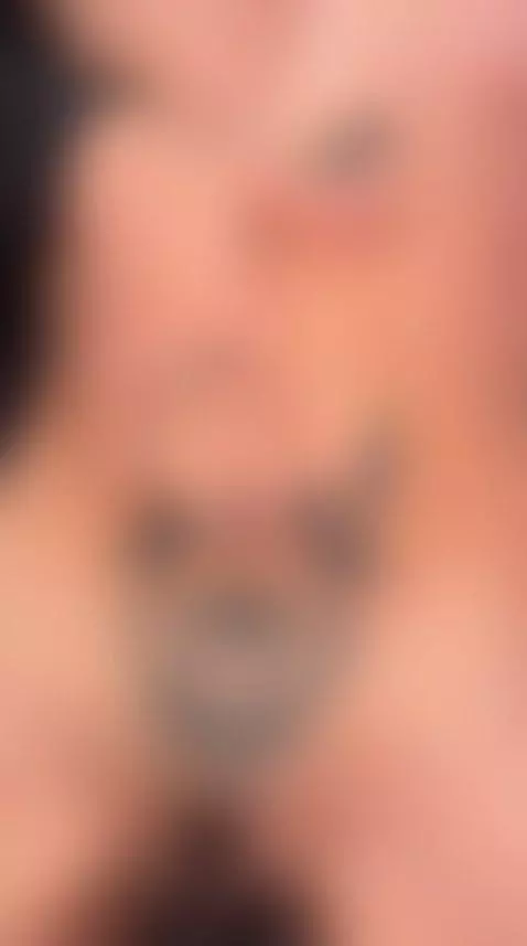 Put your tongue in my pussy while I move it for you🍑 by amypalmmer1