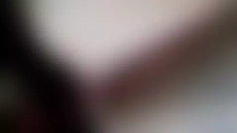 uf que rico juega con mi coño bebe. by arenitahot91