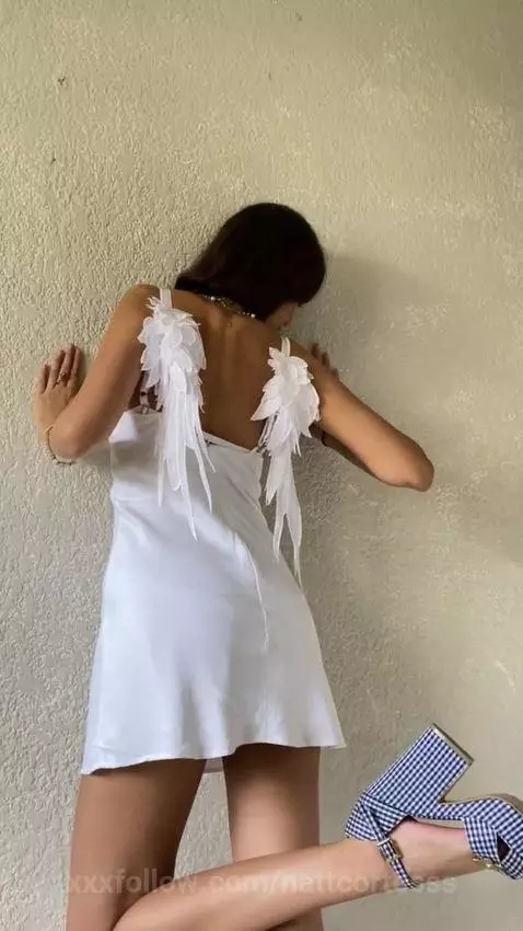 My waist is prettier by nattcortesss