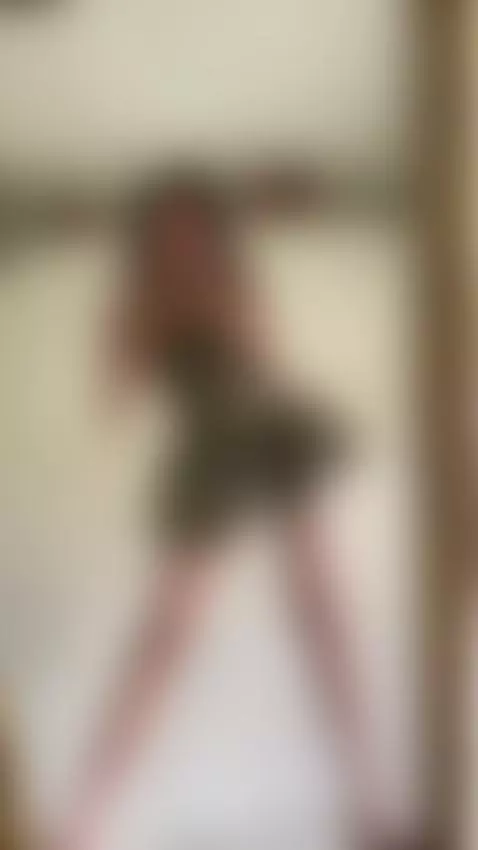 Me wondering why my mom's friends call me Barbie? by nattcortesss