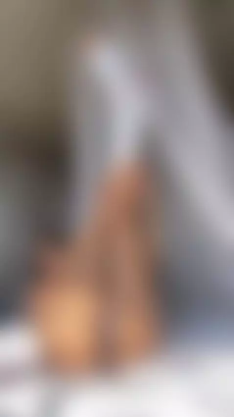 Soft curves, white lace, and a perfect angle 😼🍑 by nattcortesss