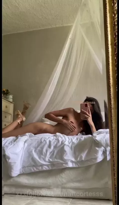 My skin is so soft I wish you could touch it 🫧🫧🫧 by nattcortesss