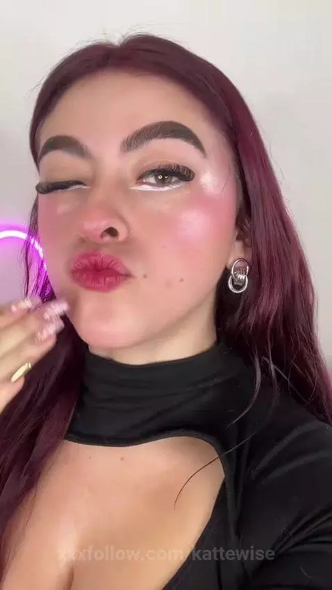 I like being my own photographer… because I know exactly wha... by kattewise