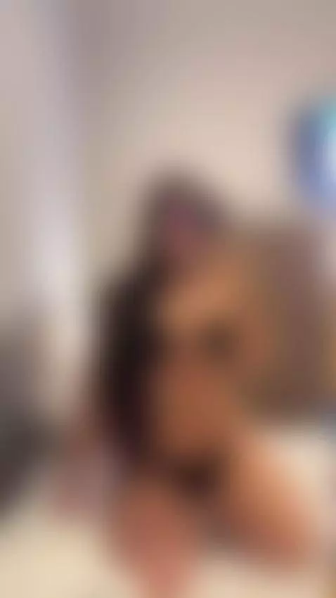 sigueme para mas contenido candente en mi cuenta de ONLyFANS... by danielaescyus08