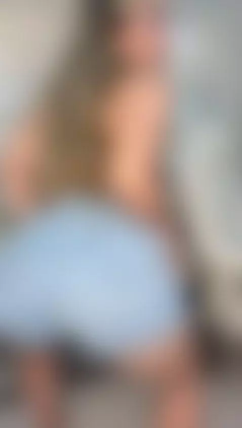 sexy twerking by julietha-taylor