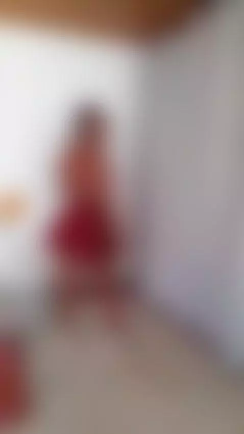 I introduce myself by madisonx12