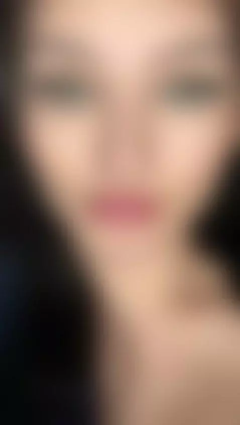 Hellooo  by hazellgray15