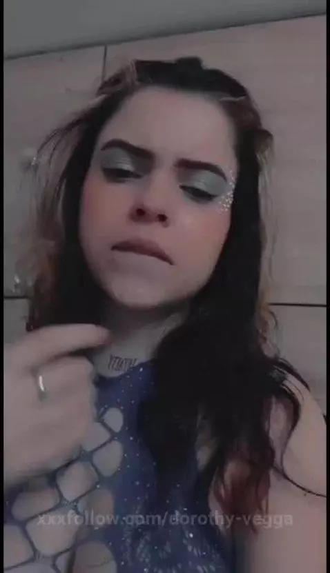 sexy latina by dorothy-vegga