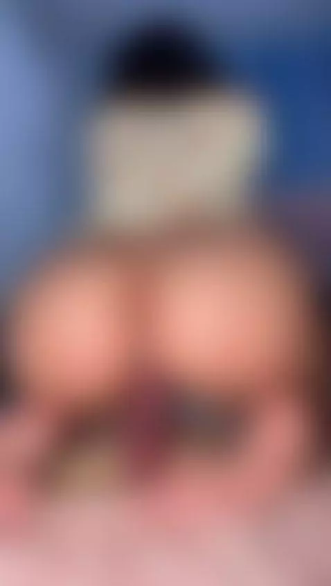 Am I your dream stepsister? 🤓 by bellealiz