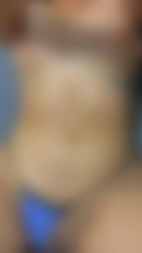 Juicy pussy 🧃💦 by veronikthegoddess