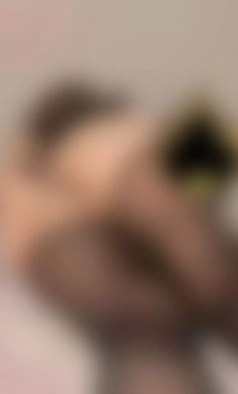 pushy ..
🍑 by amybesos68