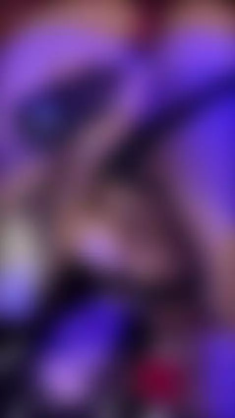 Papi, estoy chorreando… ven a ver este desastre que hice 💦vi... by katherineoff