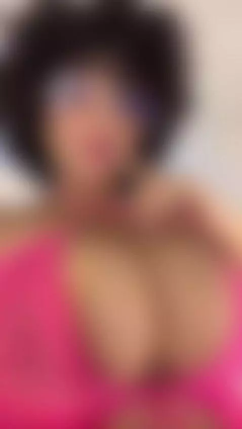 I want you to make me sweat and my tits bounce...💦🍒 by emilyleon