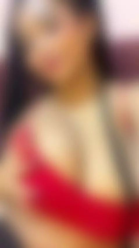 Hands on my curves. Now. 😏 by emilyleon