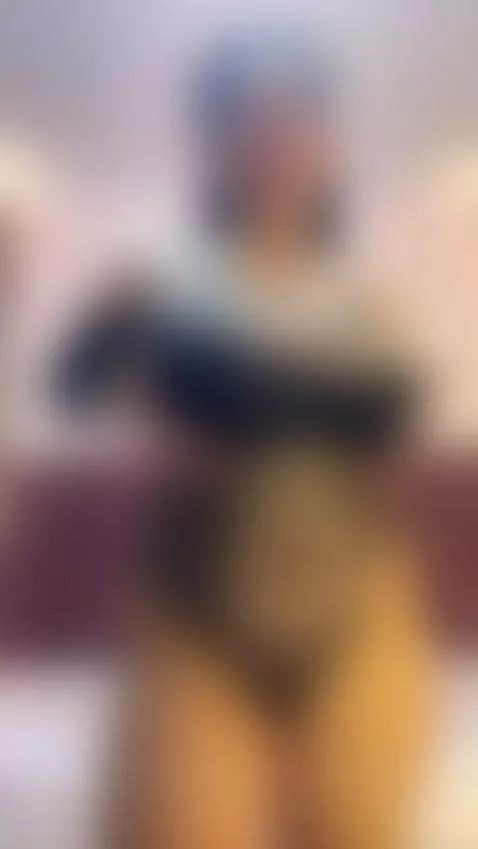 I’m built for your pleasure. Prove it.🔥 by emilyleon