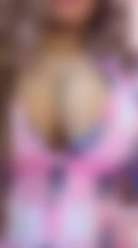 I’m built for your pleasure. Prove it.🔥 by emilyleon