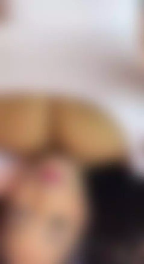 I want you to come and squeeze my tits and suck them... 🍆 by emilyleon