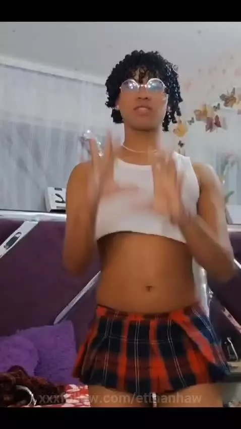 un bailecito 🥵 by etthanhaw