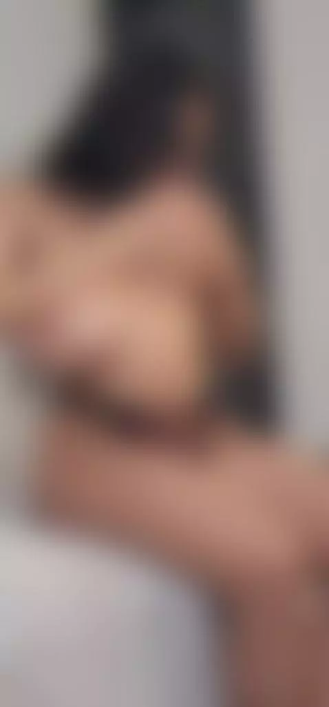 Chupando mis tetas !  Sucking my tits! 😀​🤑​😋​☺️​😘​😍​🥰​😊​😉​🙊​ by alhana