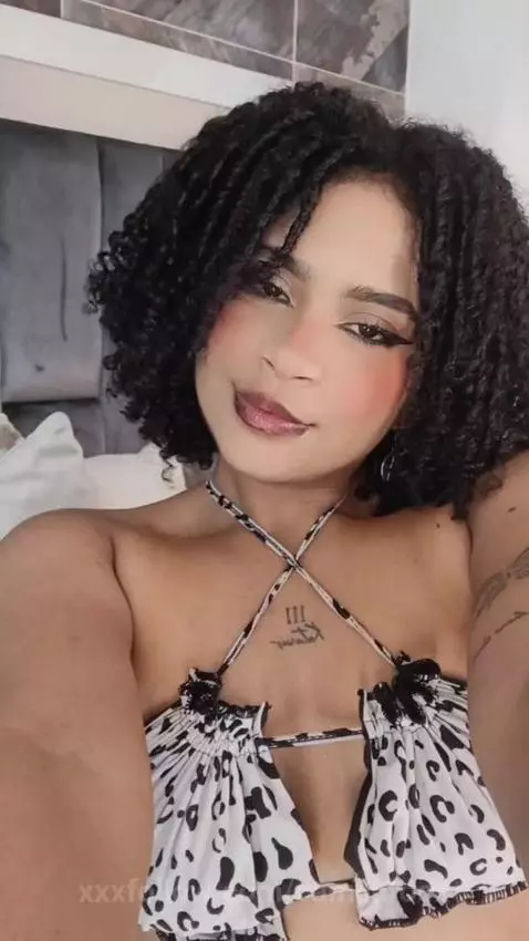 kisses to you!! by camilafoox