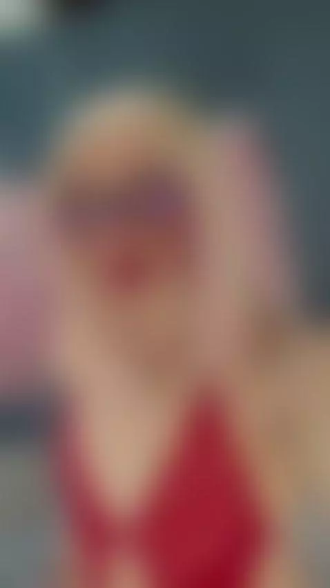 senxual woman by dylanrosse