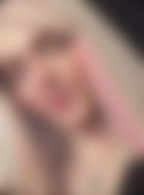 I threw the magic powder on her and it made her panic. by dylanrosse