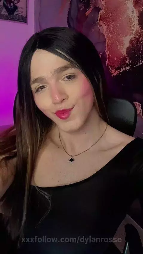 horny woman by dylanrosse