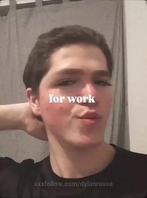 Do you like me more as a boy or a girl? Leave me your commen... by dylanrosse