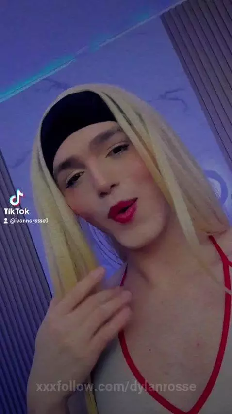 and whenever she leaves she comes back to me  😏😈🥵 by dylanrosse