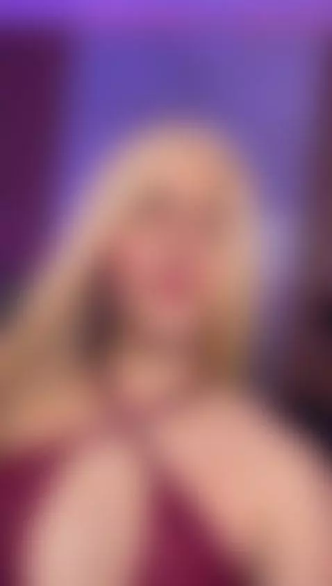 I am a confident trans girl who knows what she wants and, mo... by dylanrosse