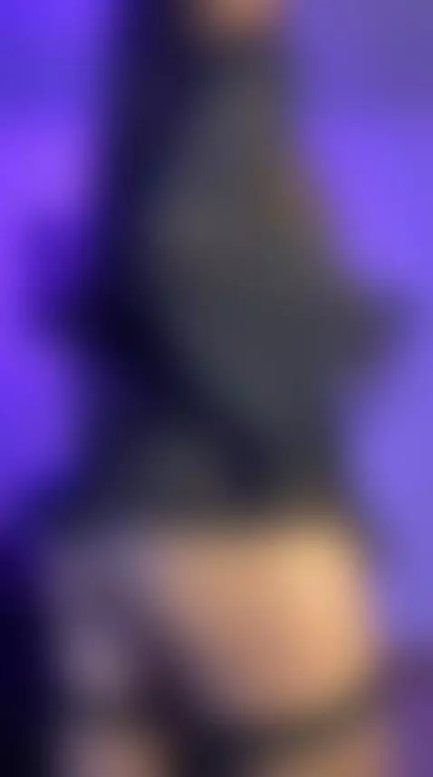 🔥 "Looking for someone who knows how to behave badly (or ver... by amy-kiitty