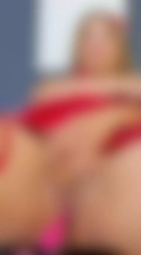 Today I'm so wet that my pussy can quench your thirst.🫦😈💦 by naomikiro