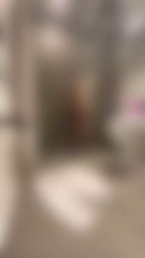 She didn’t notice the hidden camera :0 by petitecindylu