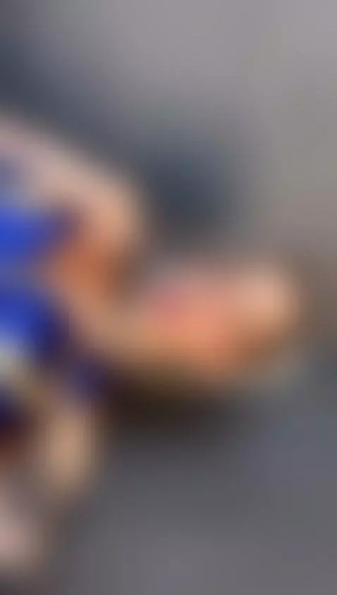 come here to enjoy my content online by karinpaz77