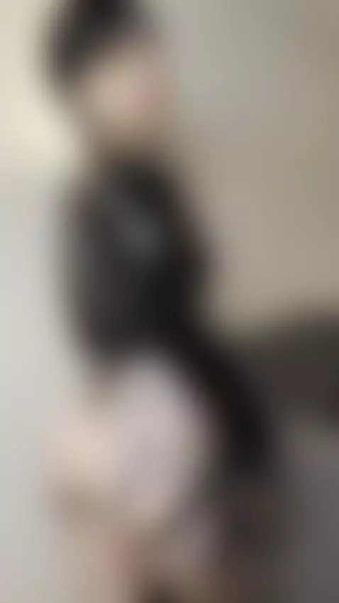 Tattooed girl rides black toy slow and loud 💘 by jadiexbaddie