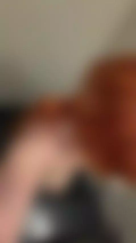 Redhead bends over showing off her juicy ass 🥵 by jadiexbaddie