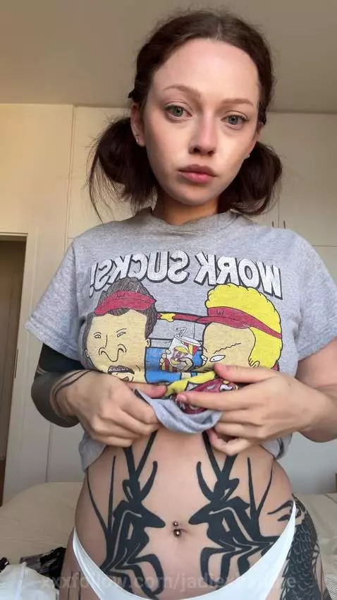 Ink’s visible. Bruises? Hidden in the full clip. by jadiexbaddie