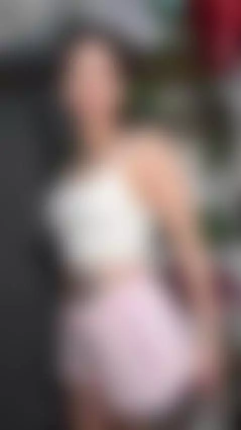 Scroll if you want, but the bold ones tap for more. by jadiexbaddie