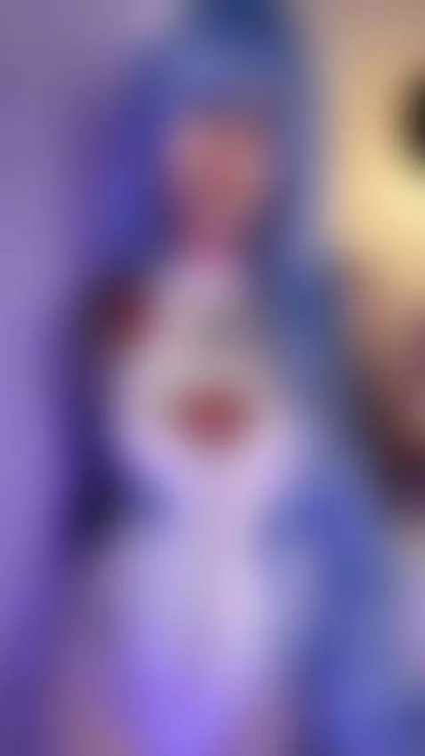 Drip check: you or the screen? by jadiexbaddie